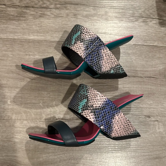 United Nude Heel - Picture 6 of 7